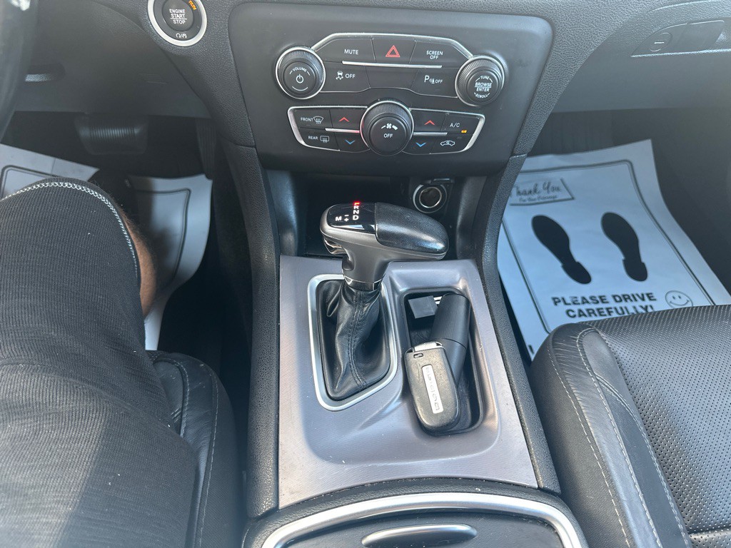 2019 Dodge Charger Image 12
