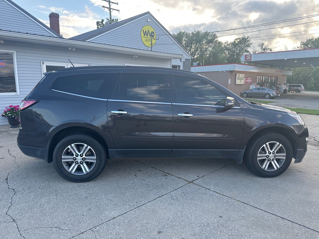 2017 Chevrolet Traverse Image 1