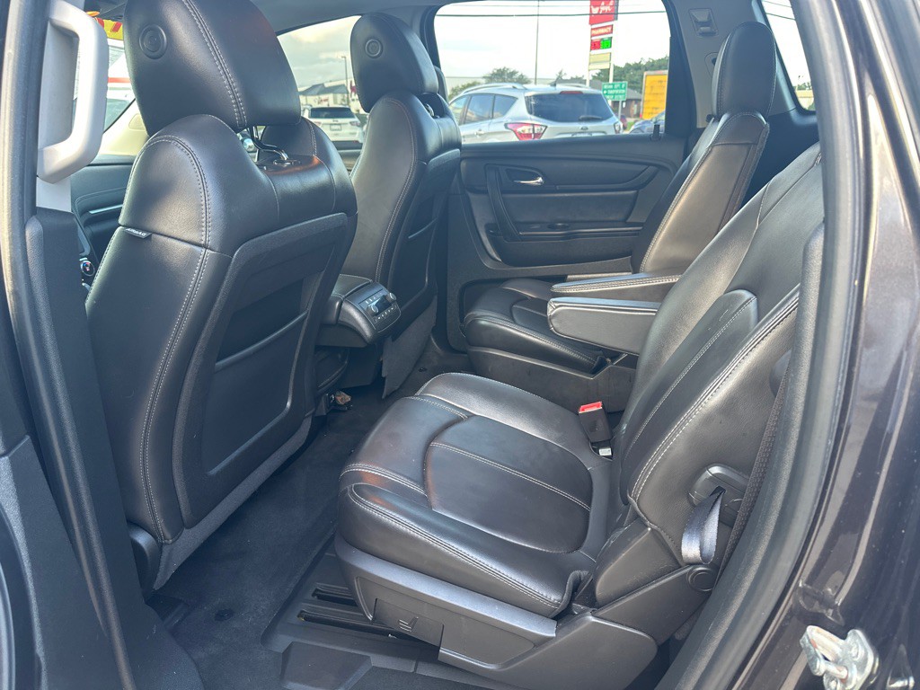 2017 Chevrolet Traverse Image 8