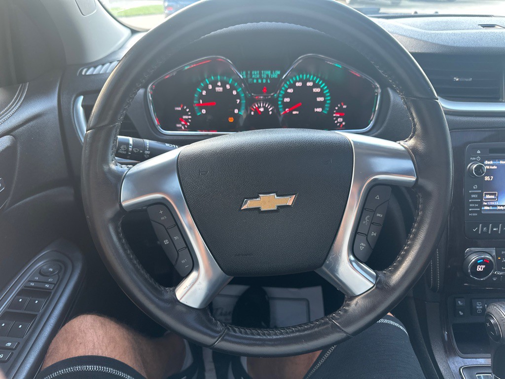 2017 Chevrolet Traverse Image 12
