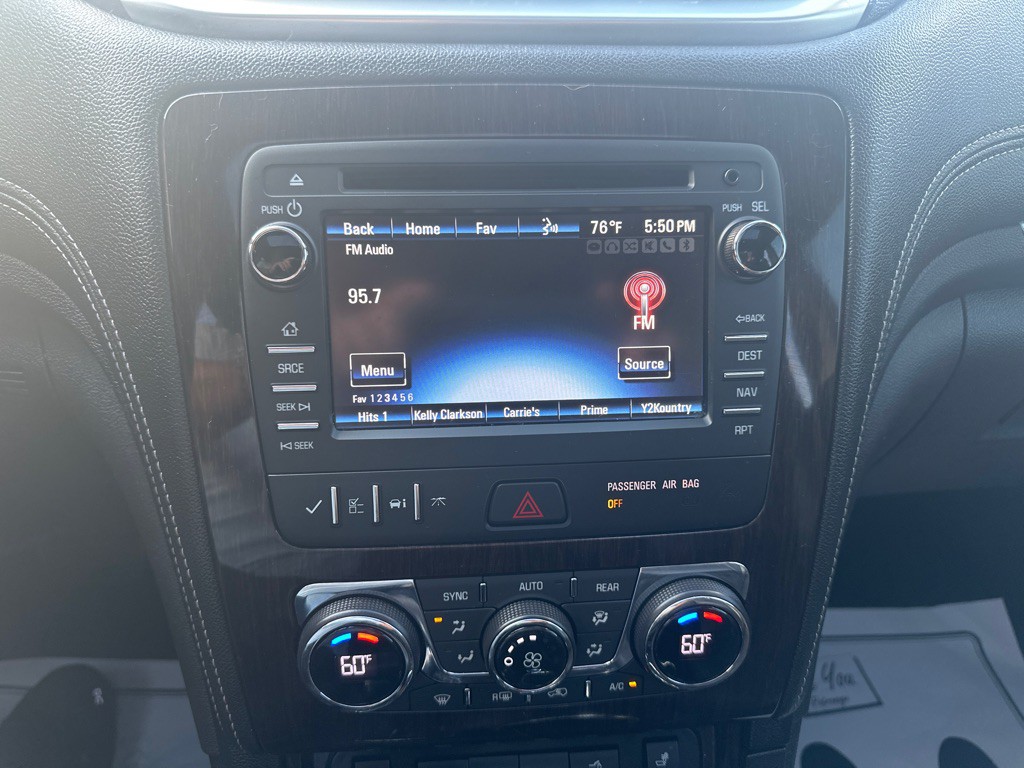 2017 Chevrolet Traverse Image 13