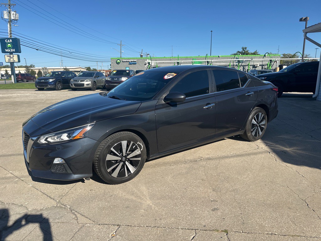 2022 Nissan Altima Image 4