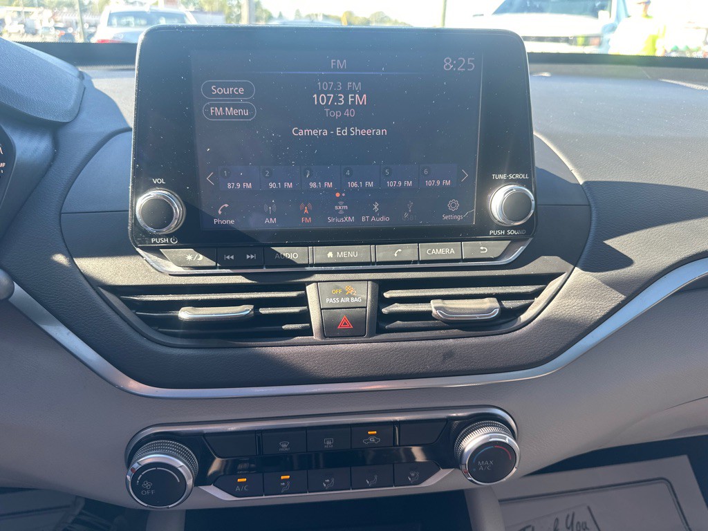 2022 Nissan Altima Image 11