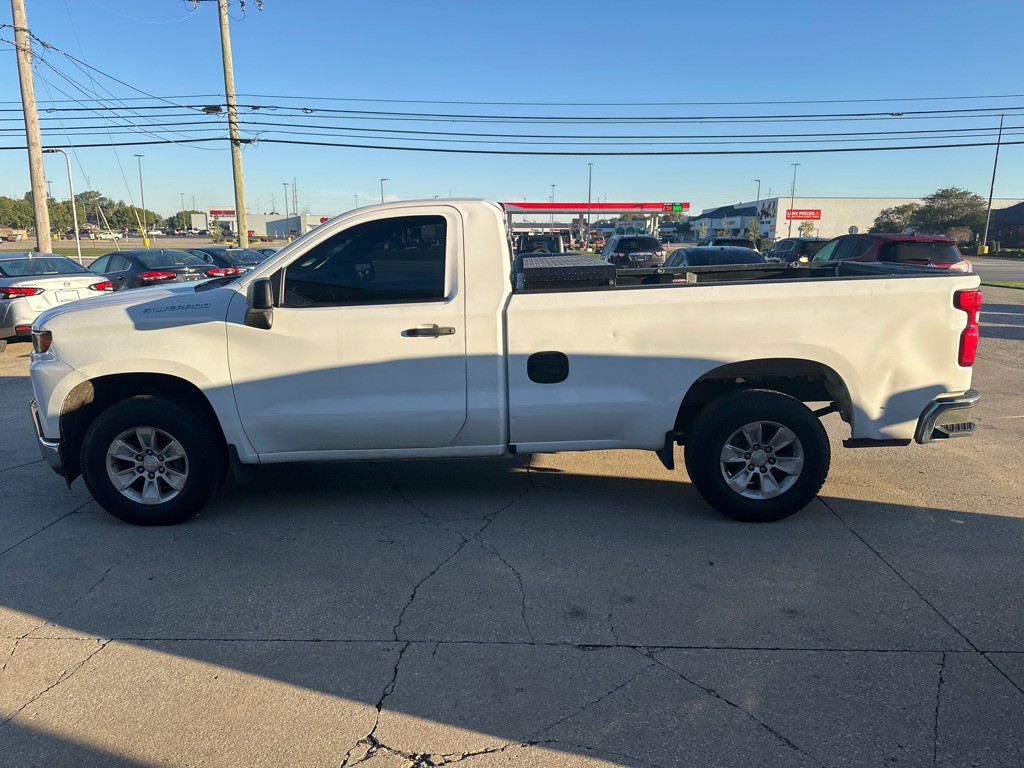 2021 Chevrolet Silverado 1500 Image 3