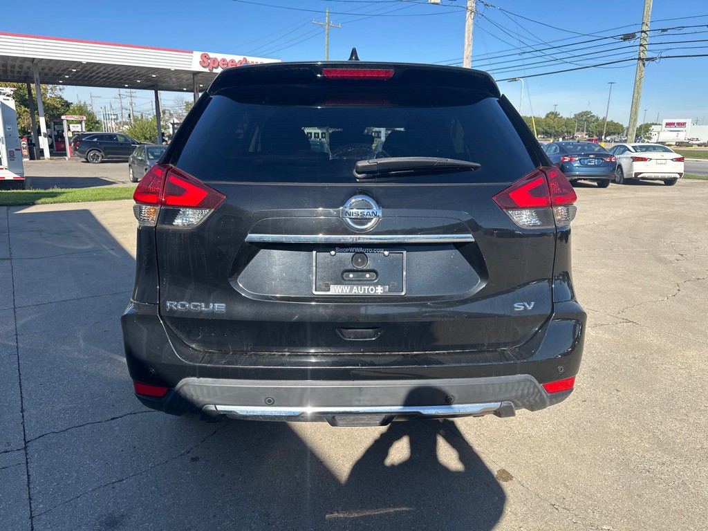 2020 Nissan Rogue Image 6