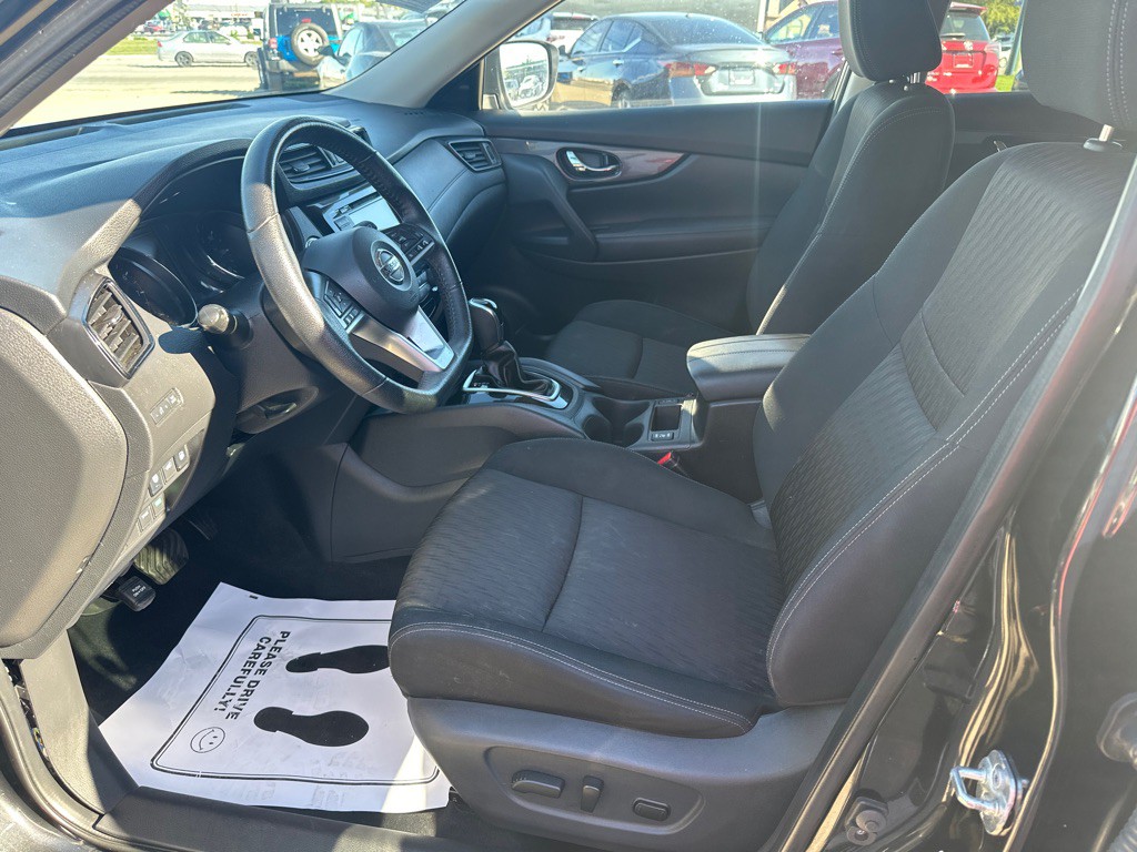 2020 Nissan Rogue Image 9