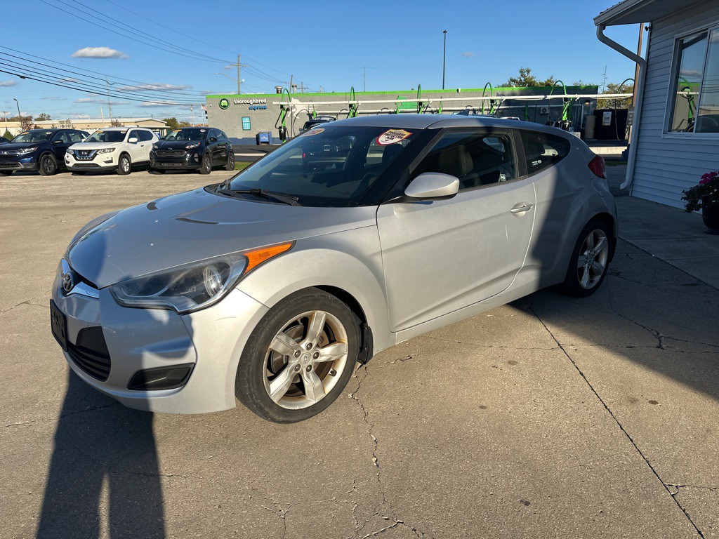 2012 Hyundai Veloster Image 4