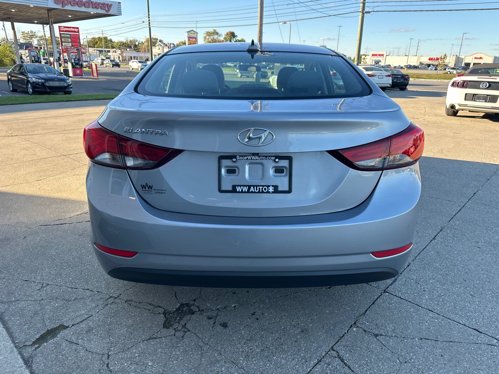 2016 Hyundai Elantra Image 6