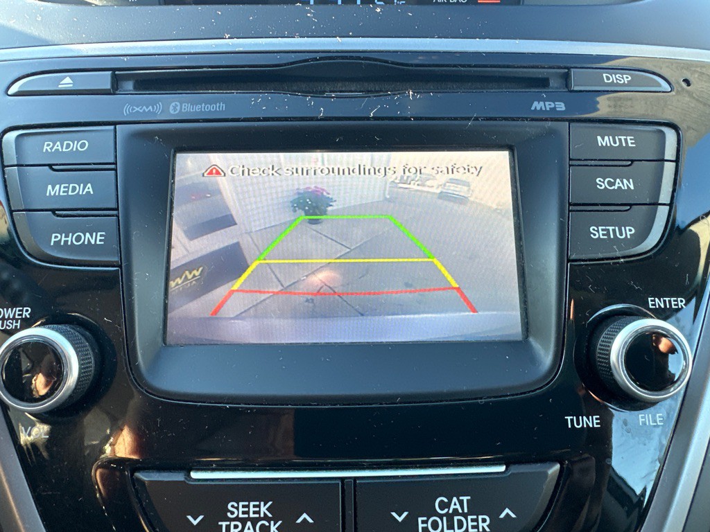 2016 Hyundai Elantra Image 13