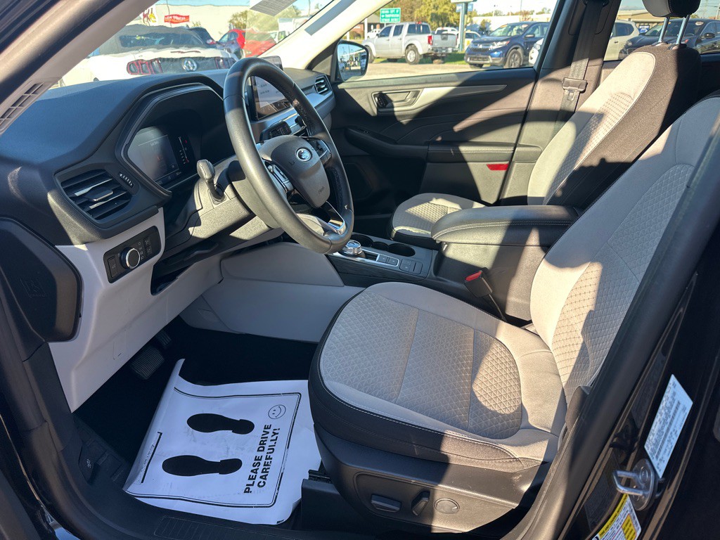 2023 Ford Escape Image 9