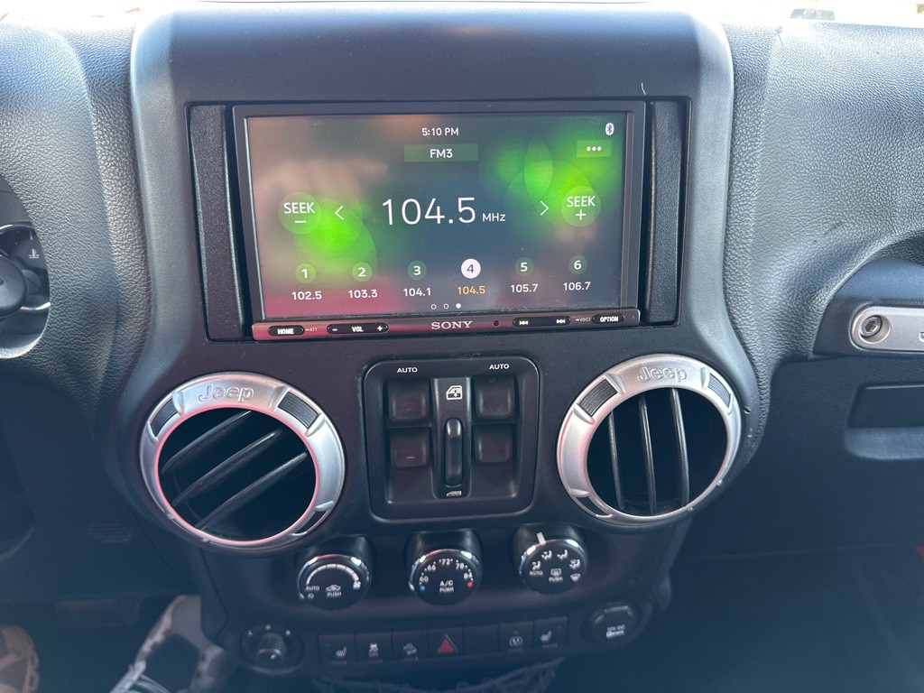 2016 Jeep Wrangler Unlimited Image 11