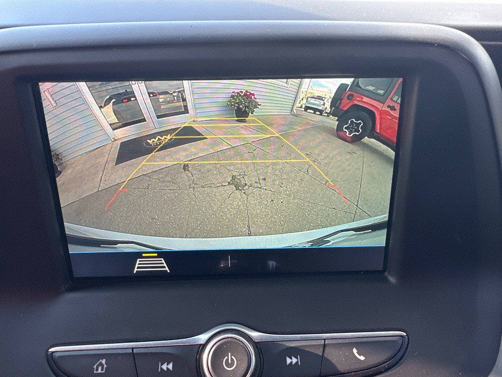 2019 Chevrolet Camaro Image 13