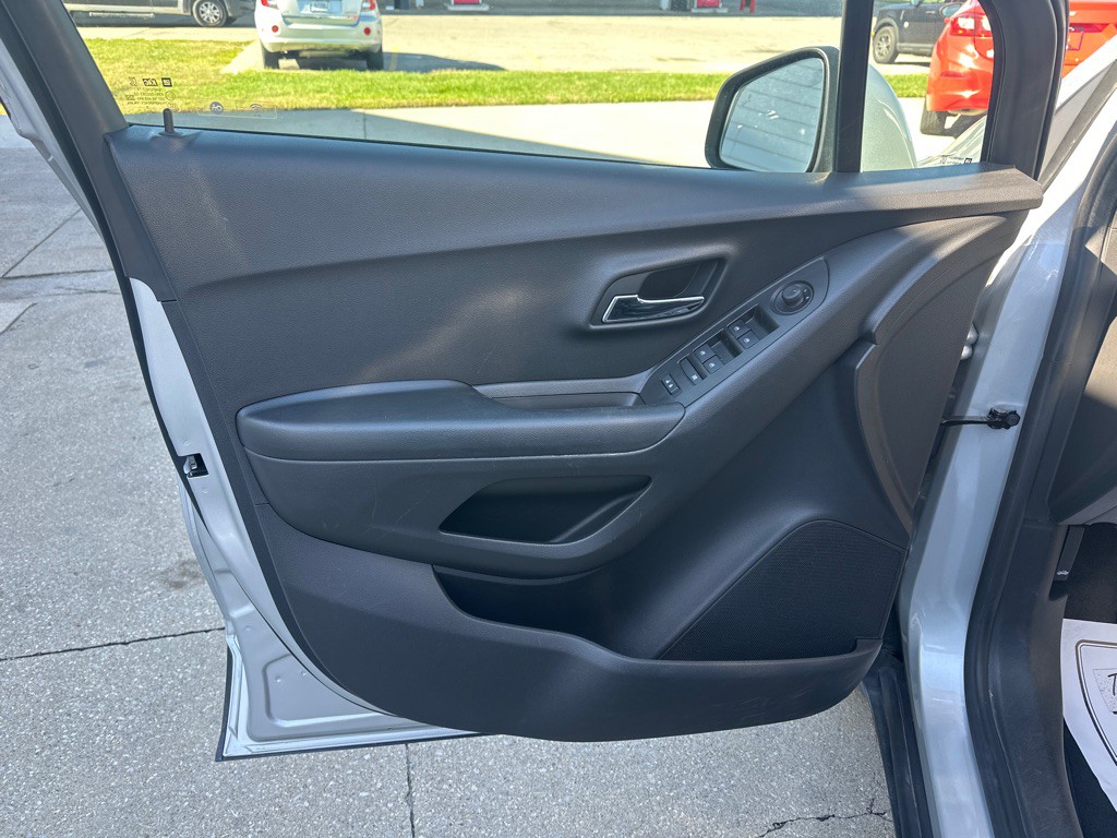 2021 Chevrolet Trax Image 8