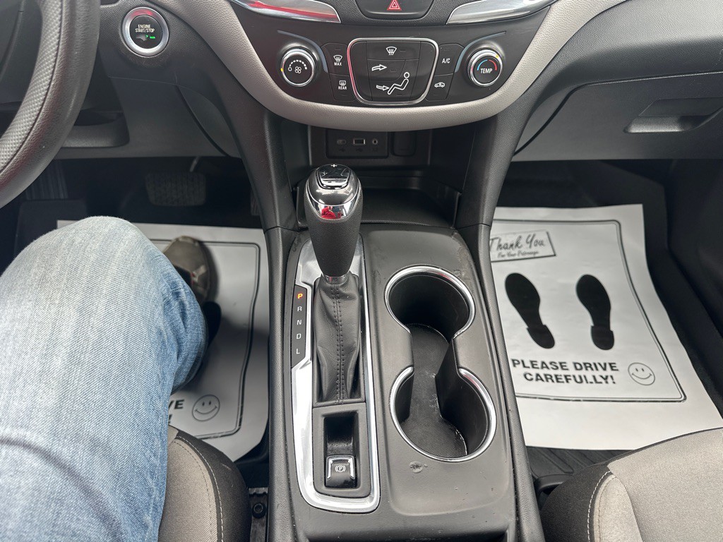 2019 Chevrolet Equinox Image 12