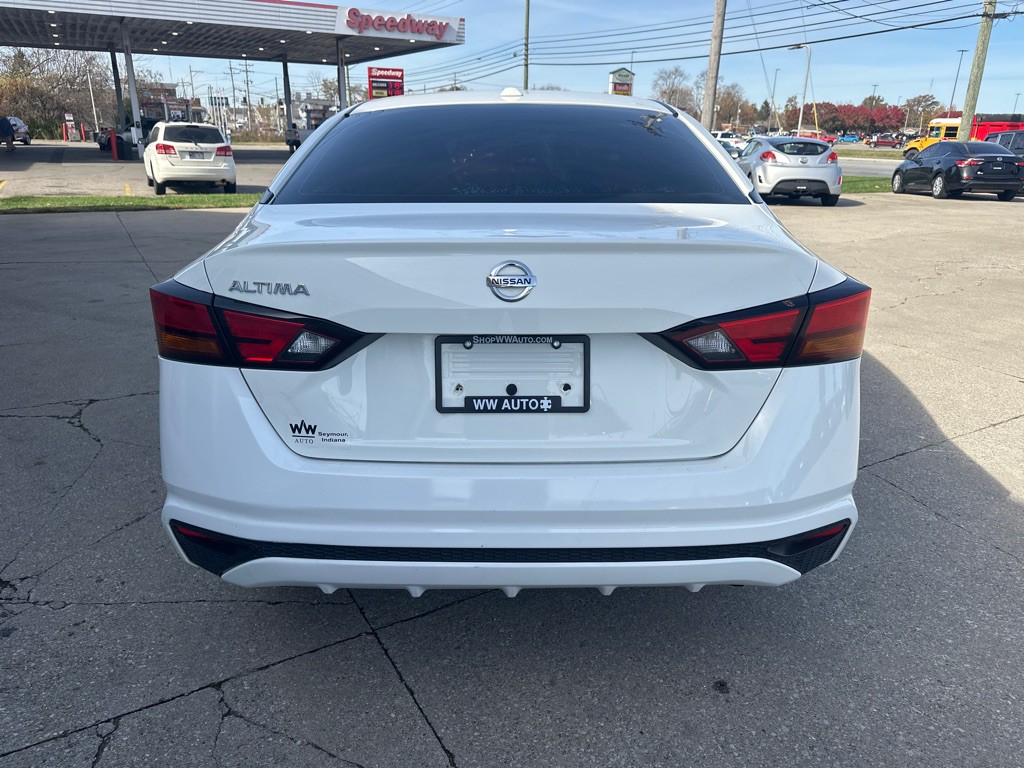 2020 Nissan Altima Image 6