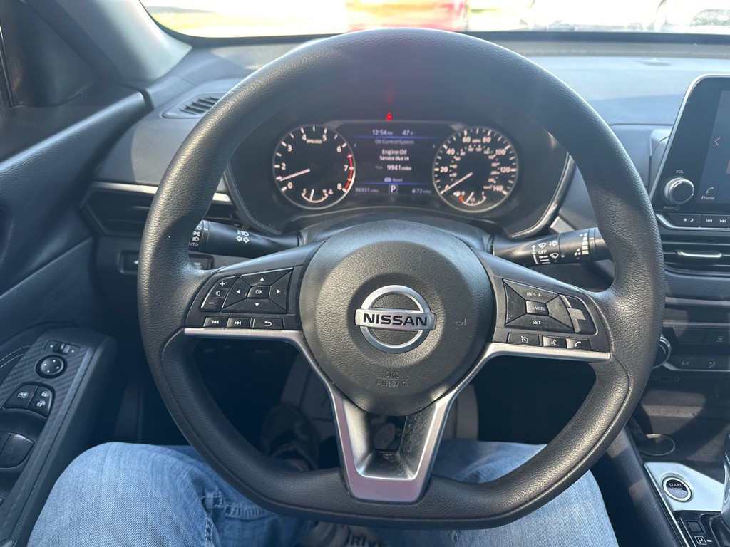 2020 Nissan Altima Image 10