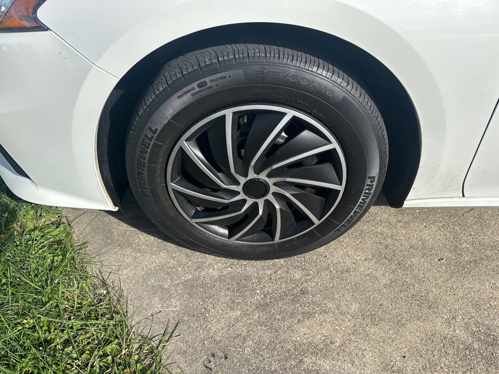 2020 Nissan Altima Image 14