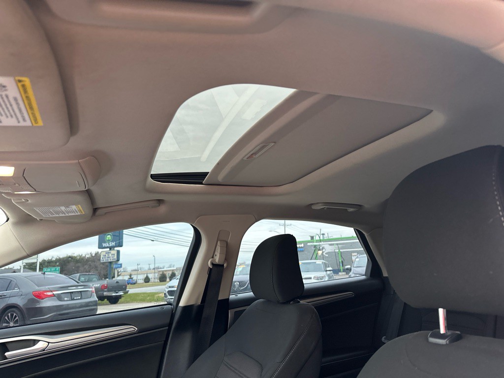 2020 Ford Fusion Image 9