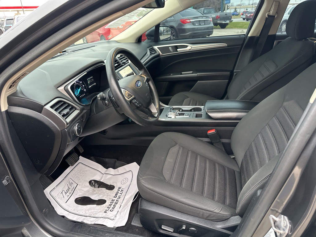 2020 Ford Fusion Image 10