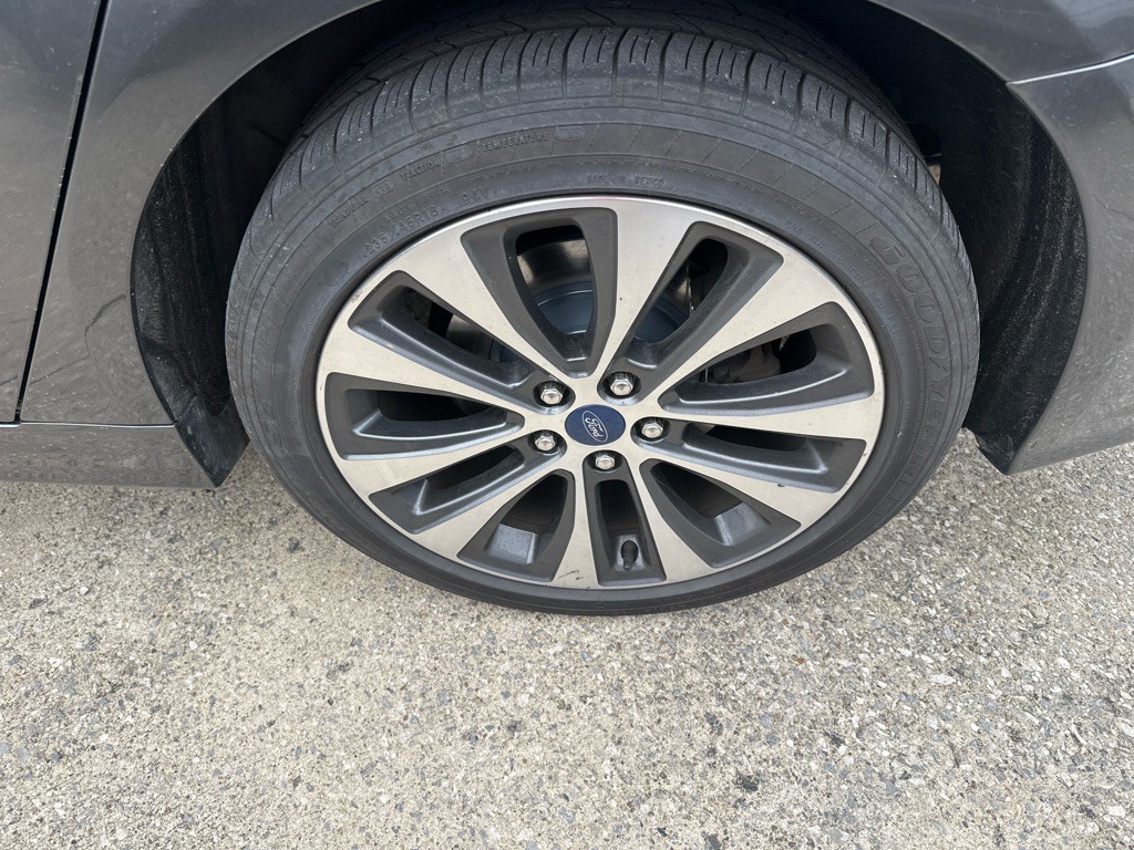 2020 Ford Fusion Image 15