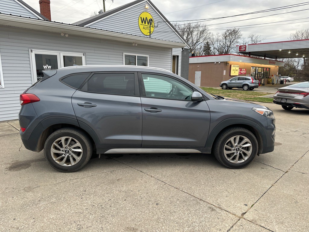 2018 Hyundai Tucson Image 1