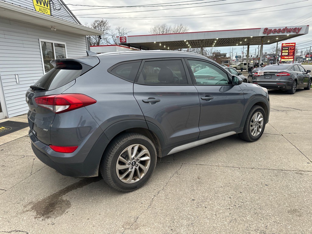 2018 Hyundai Tucson Image 2