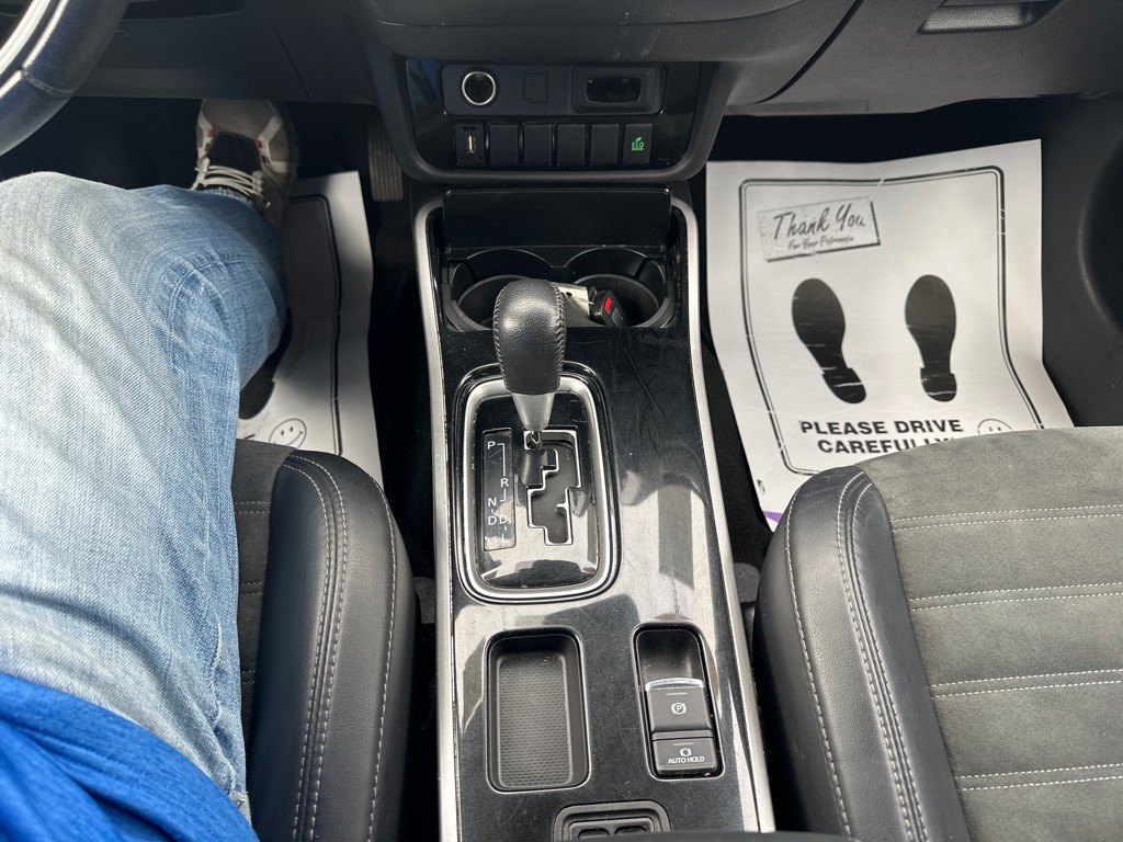 2020 Mitsubishi Outlander Image 13