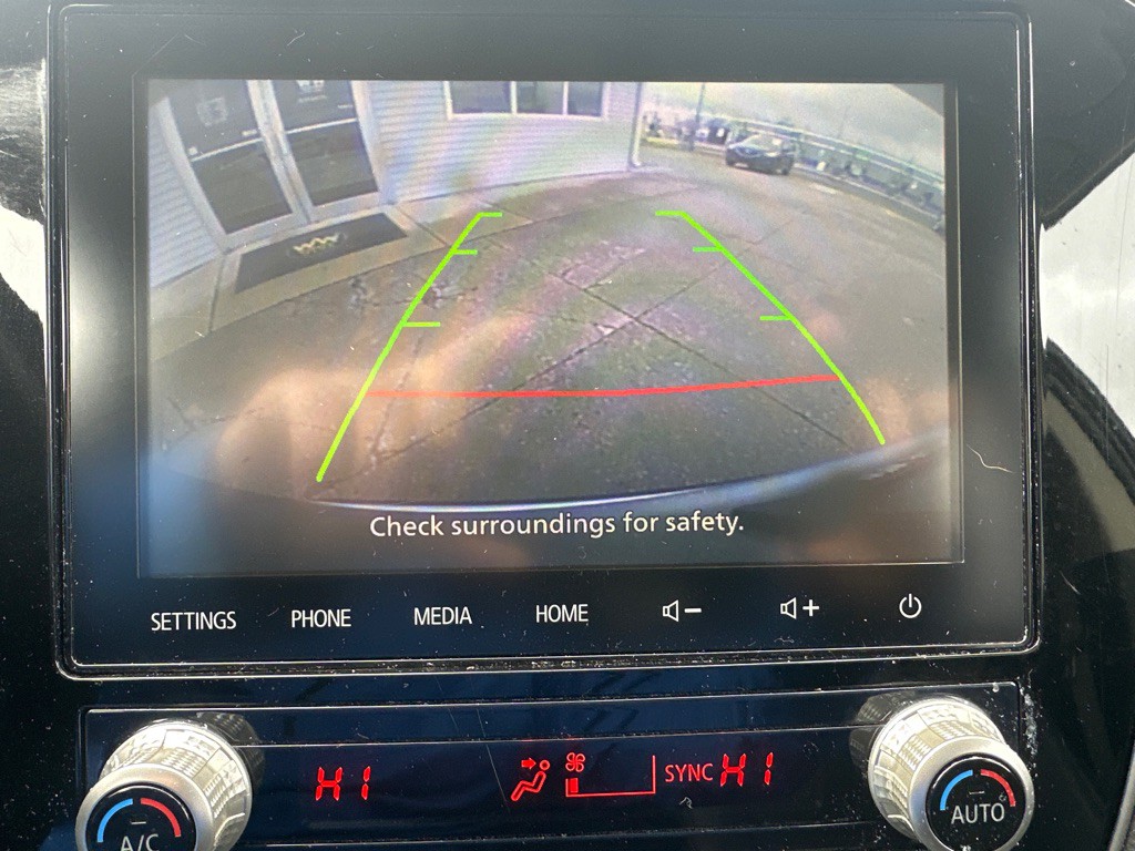 2020 Mitsubishi Outlander Image 14