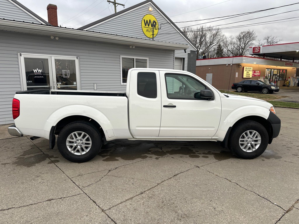 2019 Nissan Frontier Image 1