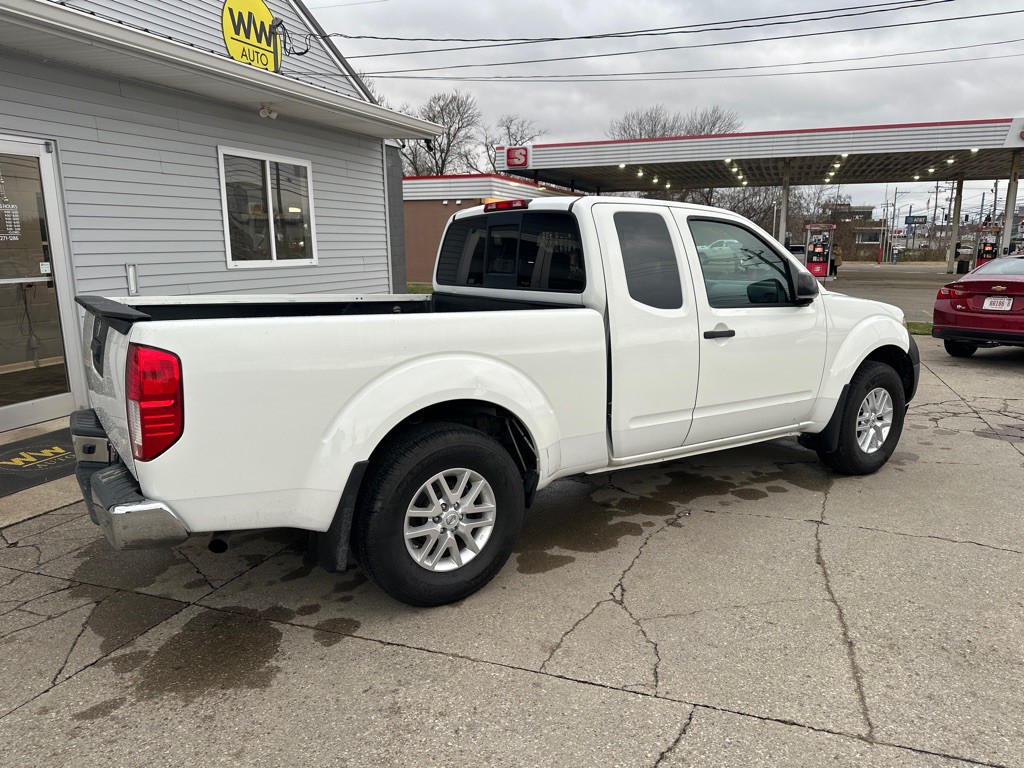 2019 Nissan Frontier Image 2