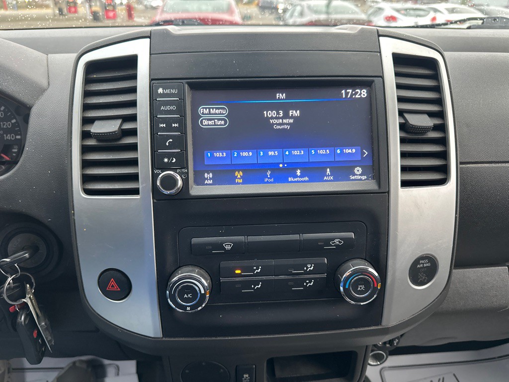 2019 Nissan Frontier Image 11