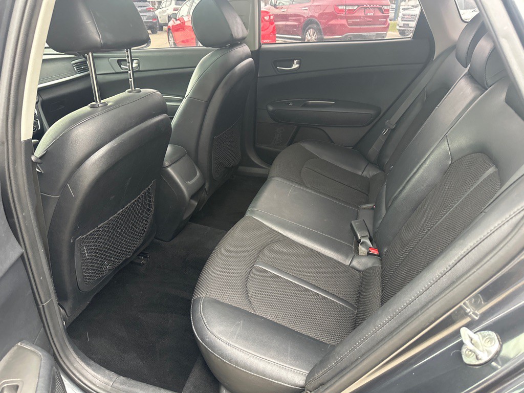 2019 Kia Optima Image 7