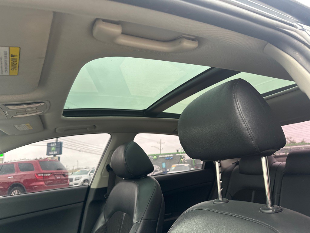 2019 Kia Optima Image 9