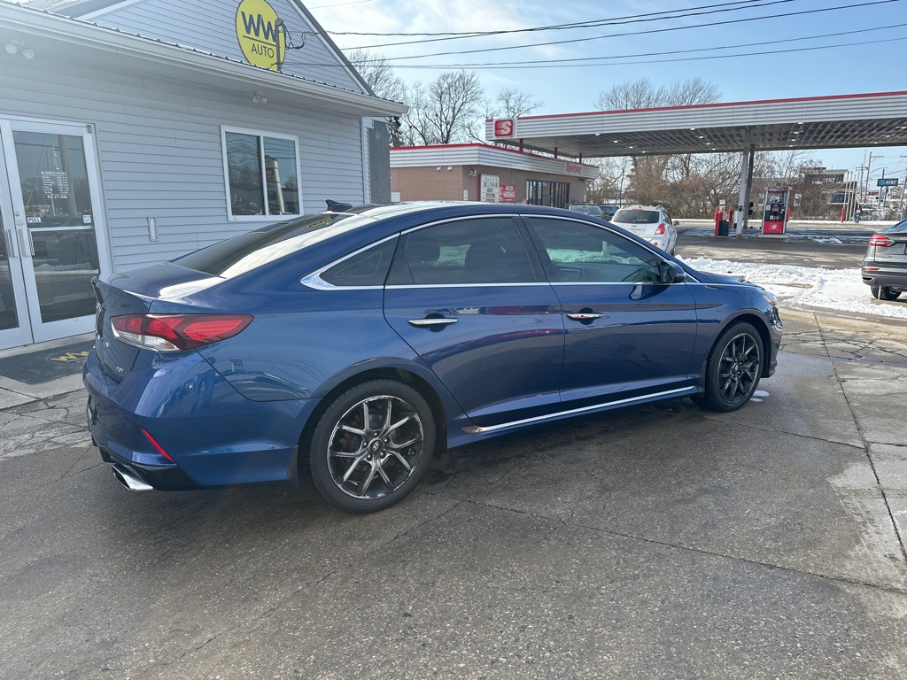 2019 Hyundai Sonata Image 2