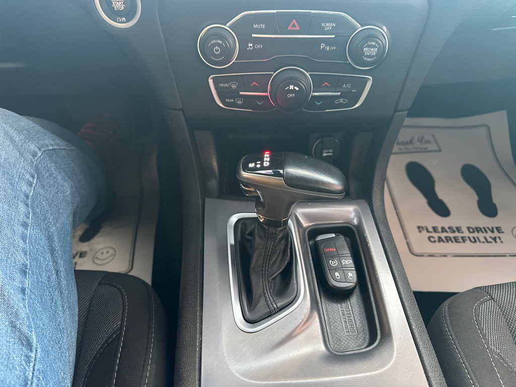 2020 Dodge Charger Image 12