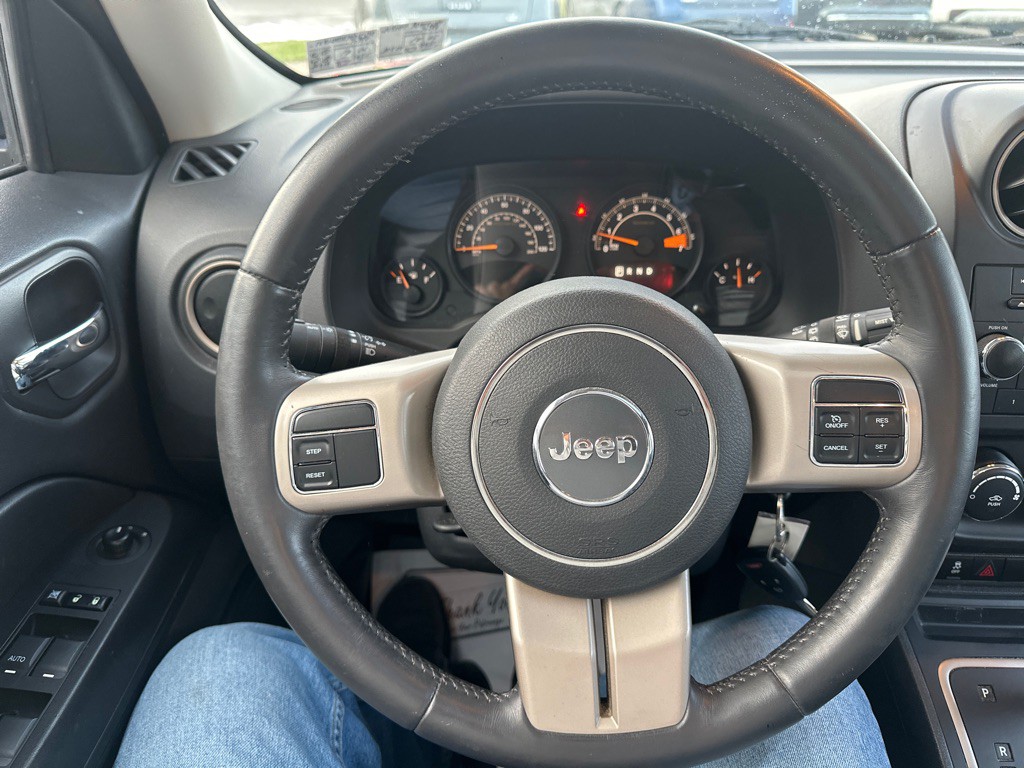 2017 Jeep Patriot Image 10