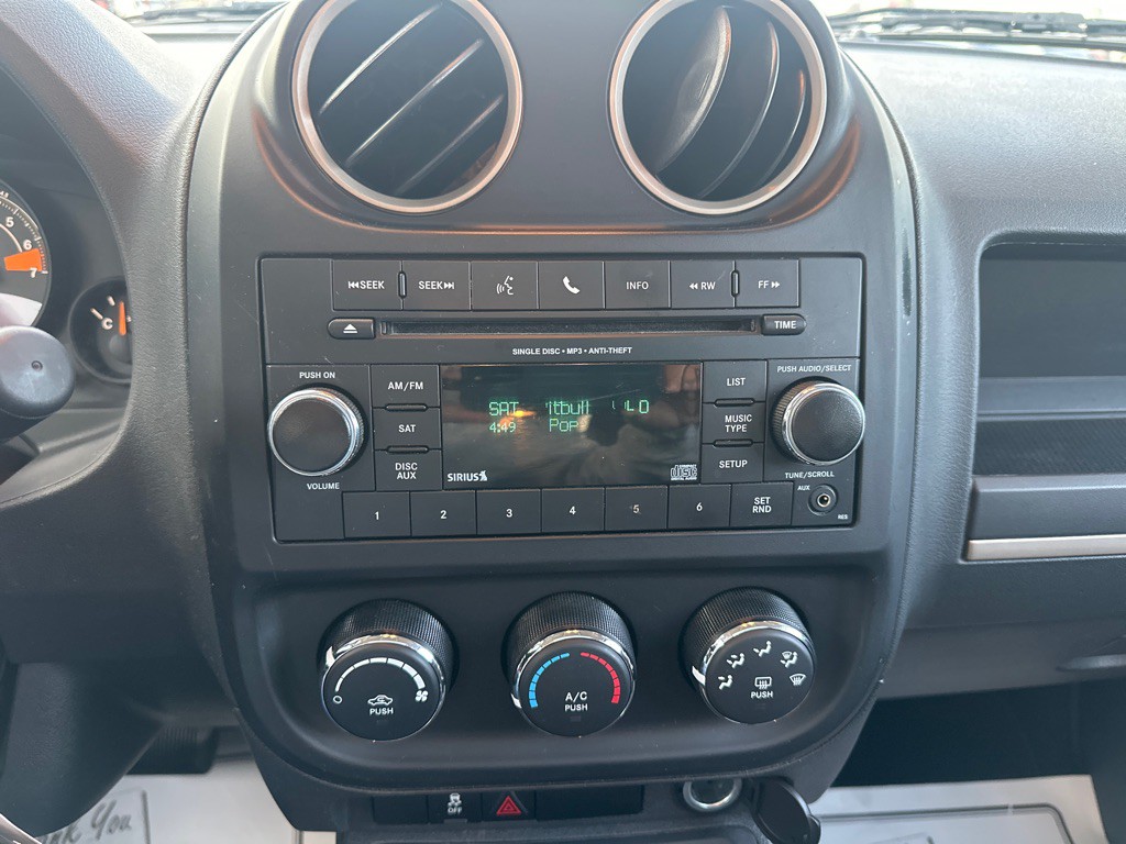 2017 Jeep Patriot Image 11