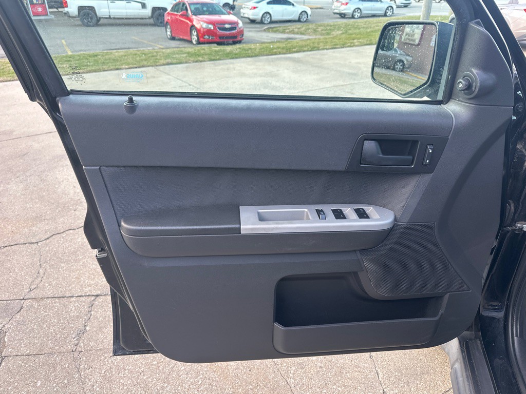 2012 Ford Escape Image 8