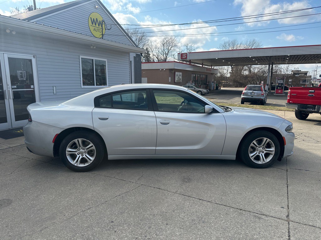 2021 Dodge Charger Image 1