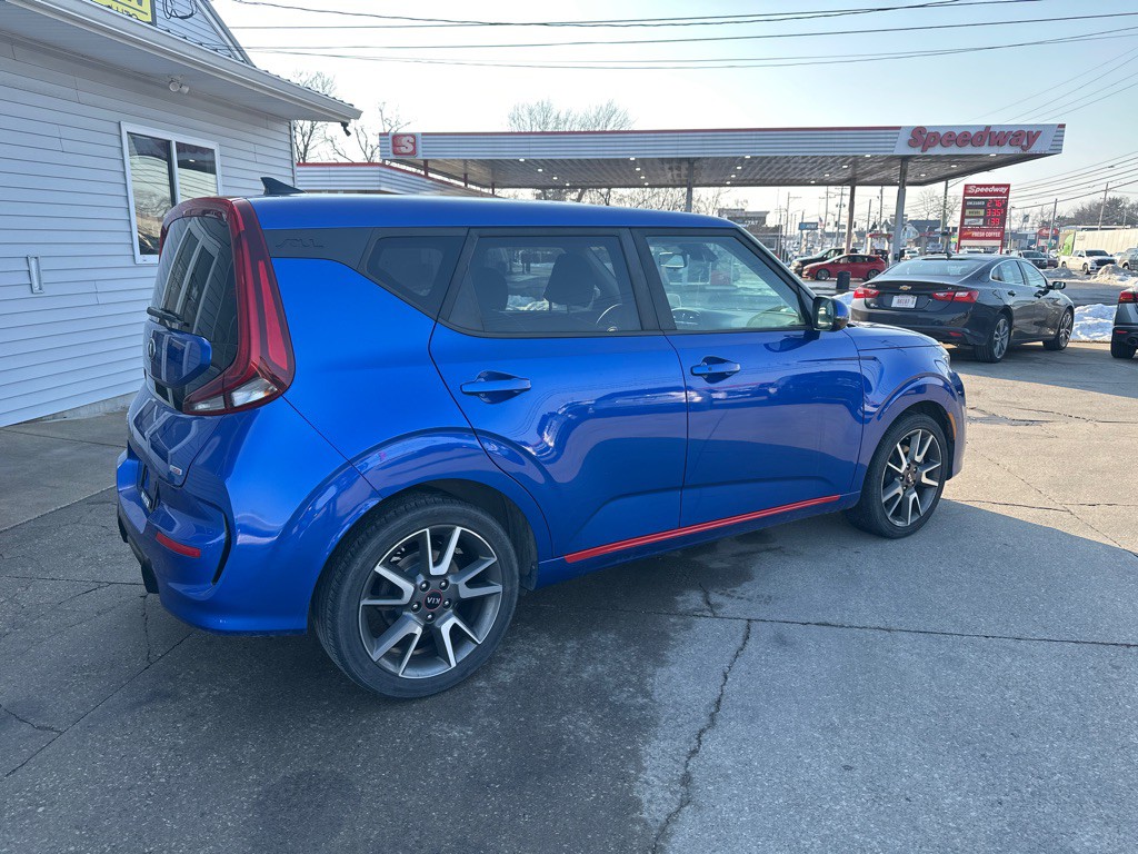 2021 Kia Soul Image 2