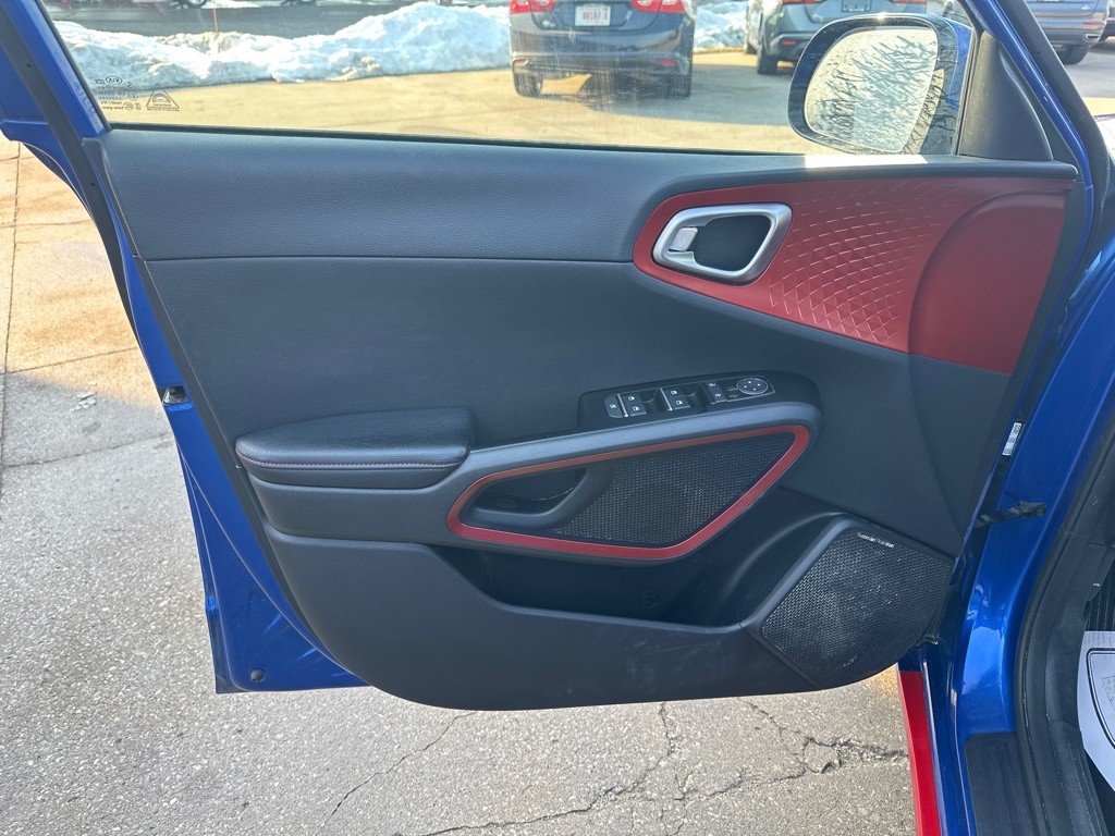 2021 Kia Soul Image 8