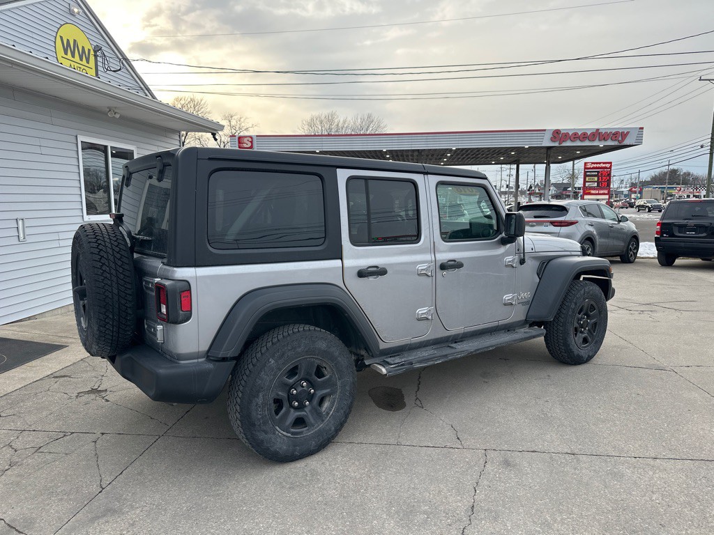2018 Jeep Wrangler Unlimited Image 2