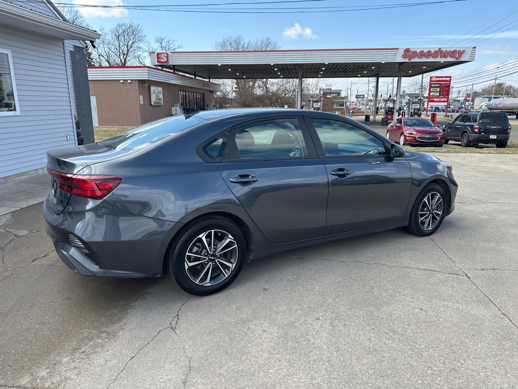 2023 Kia Forte Image 2