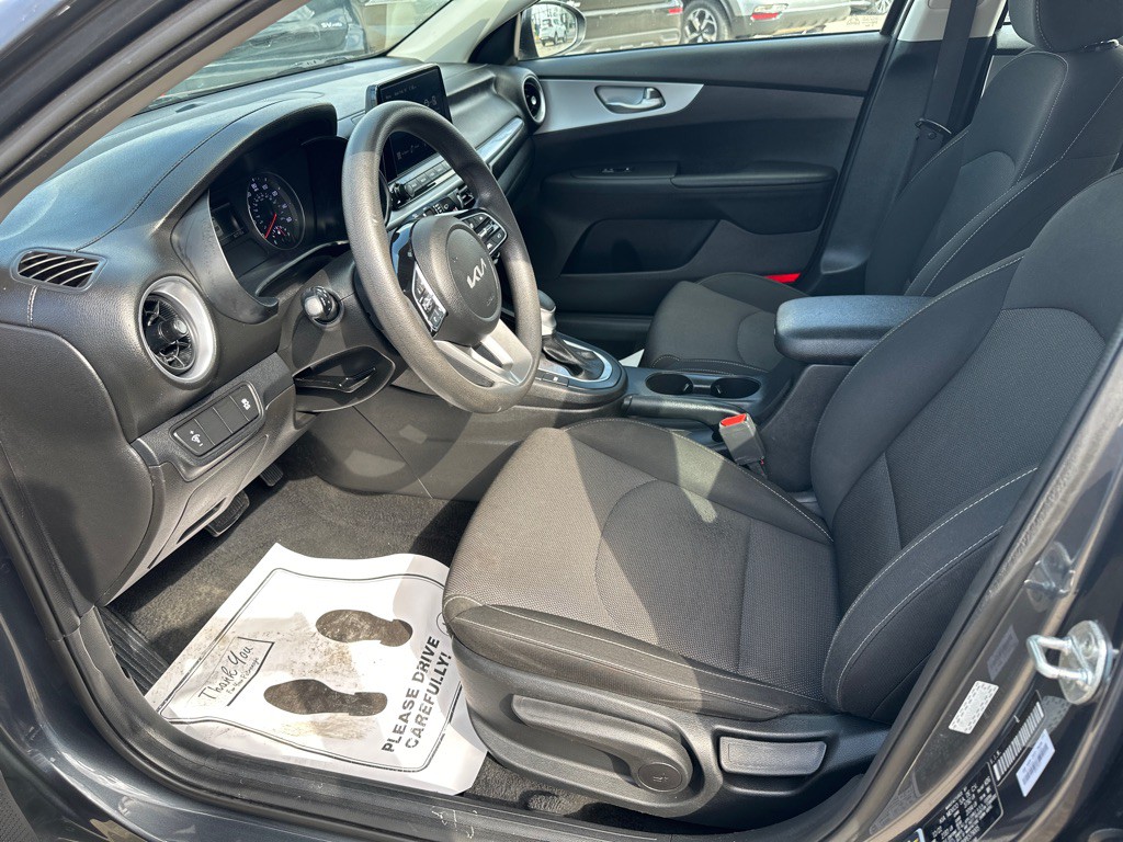 2023 Kia Forte Image 9