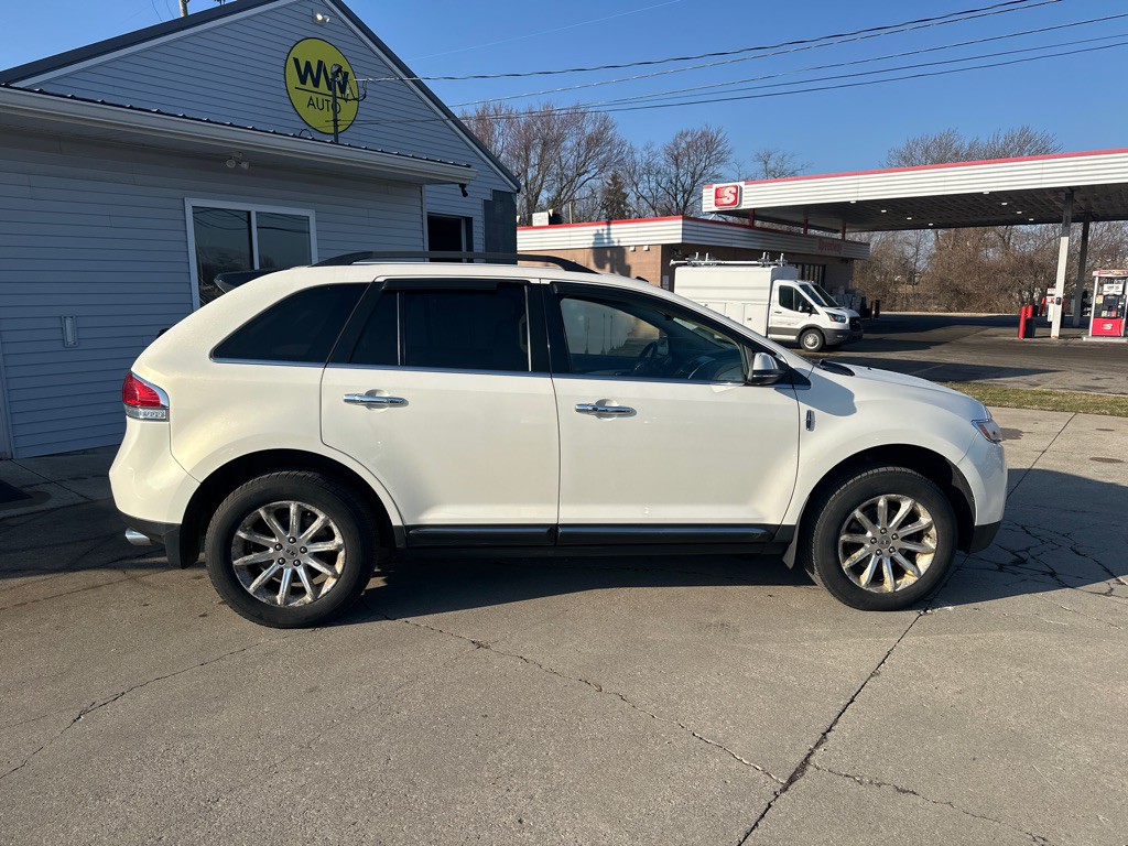 2013 Lincoln MKX Image 1