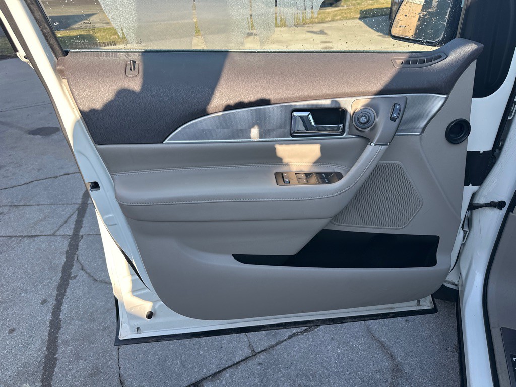 2013 Lincoln MKX Image 8