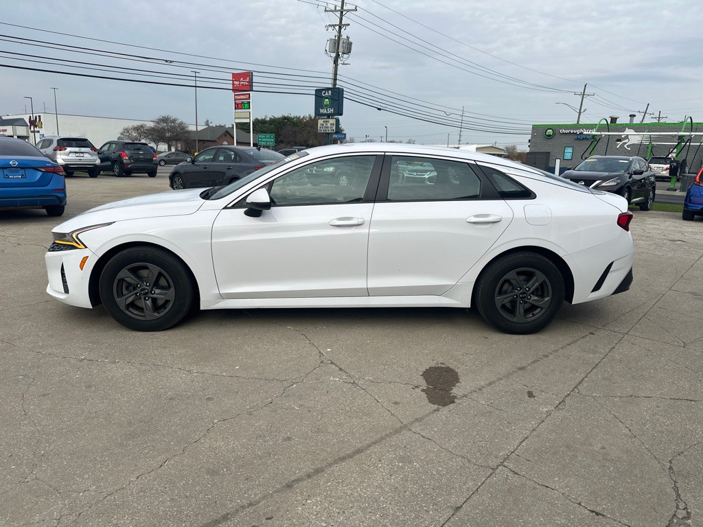 2021 Kia K5 Image 3