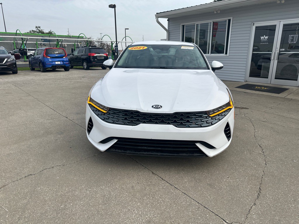 2021 Kia K5 Image 5