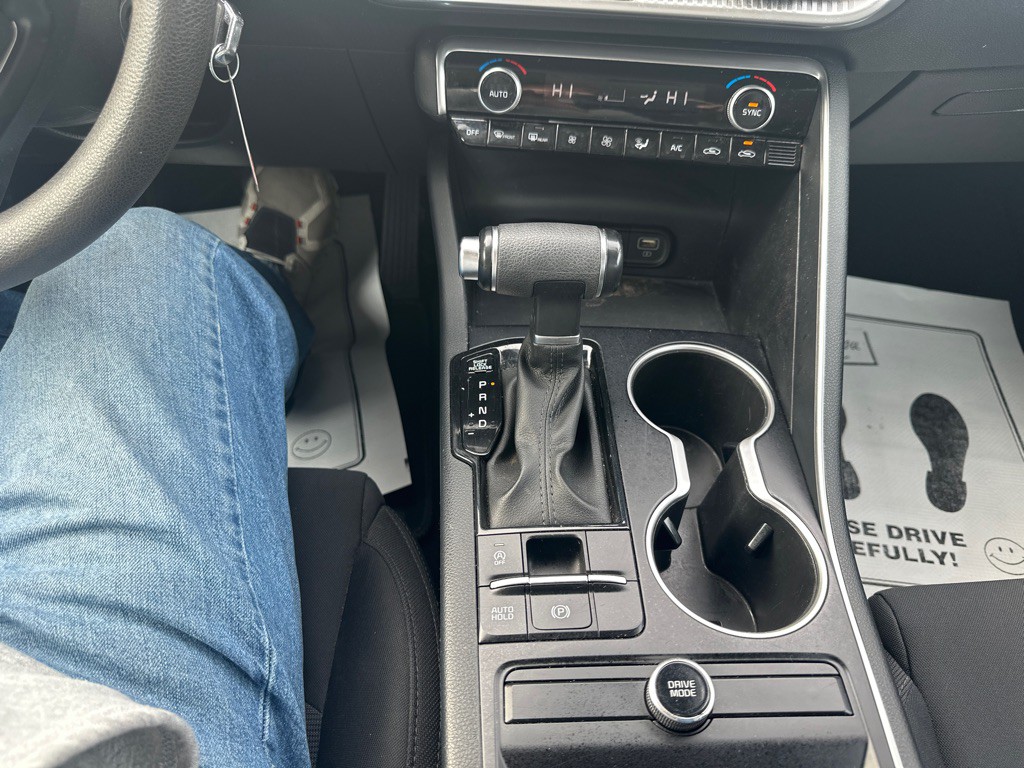 2021 Kia K5 Image 12