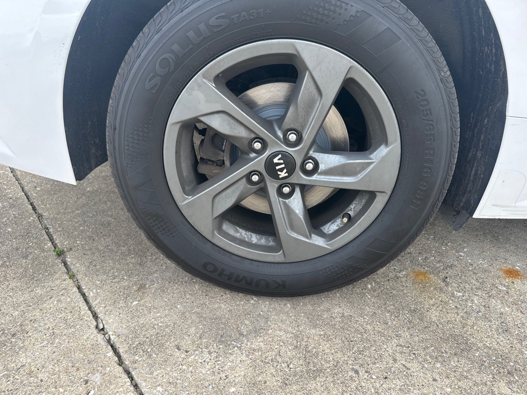 2021 Kia K5 Image 14